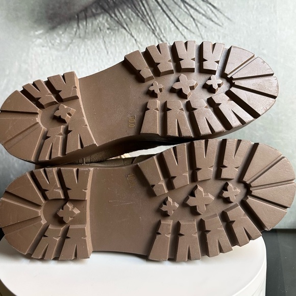 🌸STEVE MADDEN 🌸 Reyen Platform Boot In Oatmeal Suede Size: 10 - Picture 10 of 10